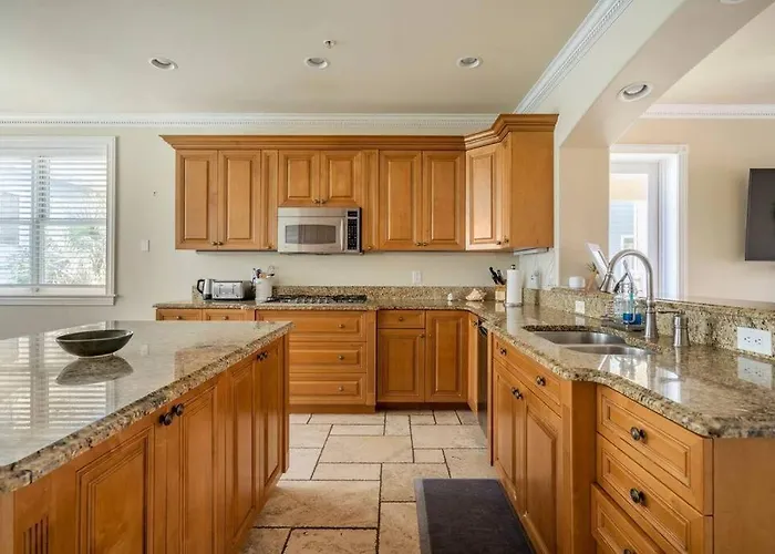 Luxury House - Steps To The Clearwater Beach