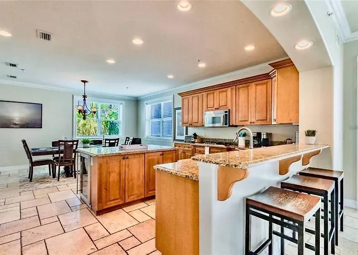 Luxury House - Steps To The Clearwater Beach