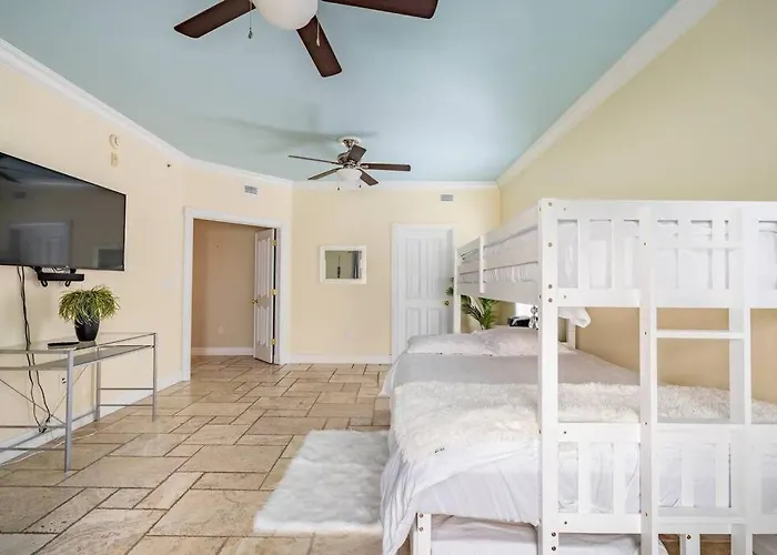 Luxury House - Steps To The Ferienhaus Clearwater Beach